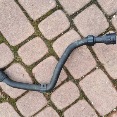 Przewód rura wąż 1.4T Opel Zafira C 39013318