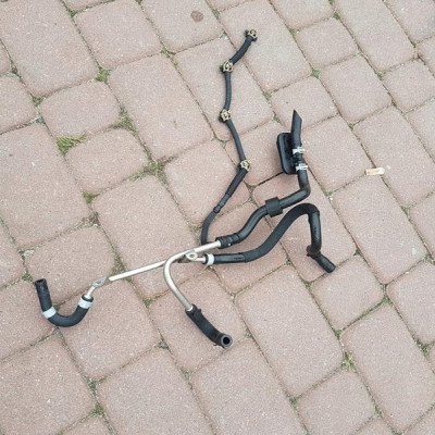 Przewód rura wąż paliwa Passat B8 5Q0130307L