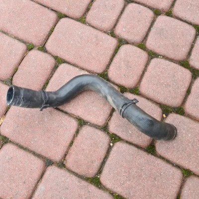 Przewód rura wąż wody 1.6T Opel Corsa E 13402313