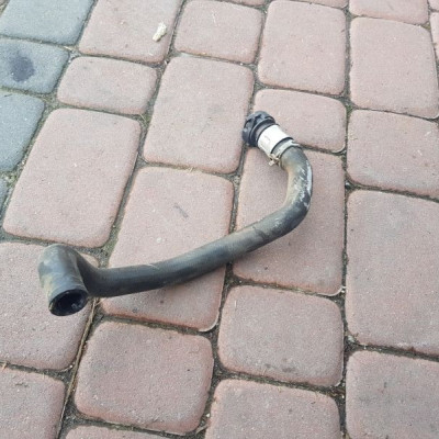 Przewód wąż rura wody Vivaro Trafic III 924001085R