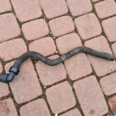 Przewód wąz wody 1.6 Opel Astra J IV 13338426