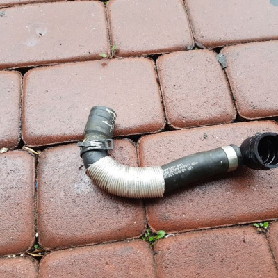 Przewód wąż wody rura Audi Q3 5N0122073AC 2017r