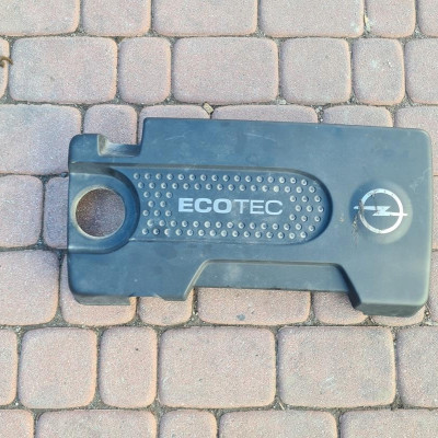 Pokrywa silnika 1.3CDTI Opel Astra J IV 55564368