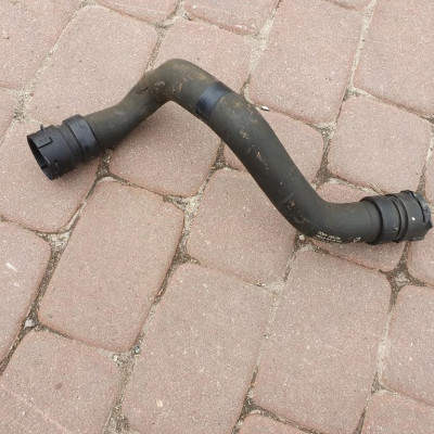 Przewód wlot chłodnicy Opel Astra K V 13479835