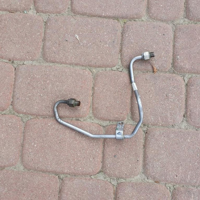 Przewód zasilania olejem Opel Zafira C 55569223