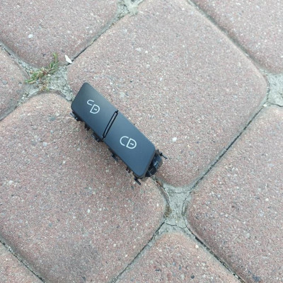 Przełacznik drzwi Mercedes W218 CLS A2049058502