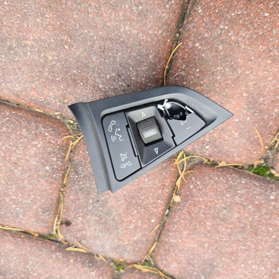 Przełącznik kierownicy multi Opel Mokka 95020099