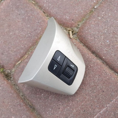 Przełącznik kierownicy Opel Meriva A 13222330