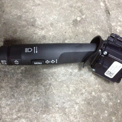 Przełacznik manetka kierunkowskazó Astra J IV NOWY