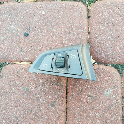 Przełacznik multifunkcji Opel Insignia 13352972