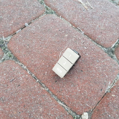 Przełącznik pamięci fotela Opel Insignia 13273506