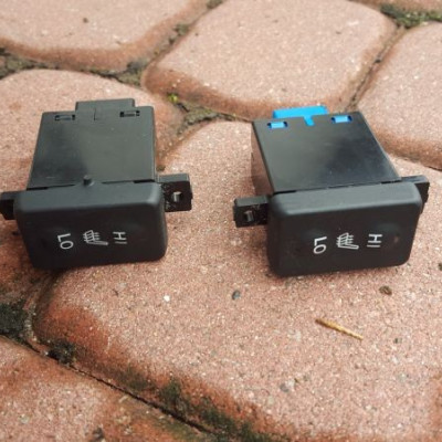 Przełącznik podgrzewania fotela Honda Accord VIII