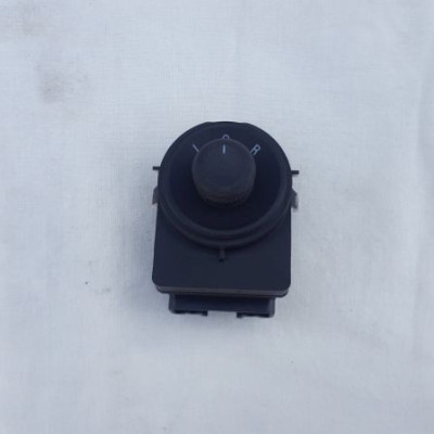 PRZEŁĄCZNIK REGULACJI LUSTEREK ASTRA J 13271827