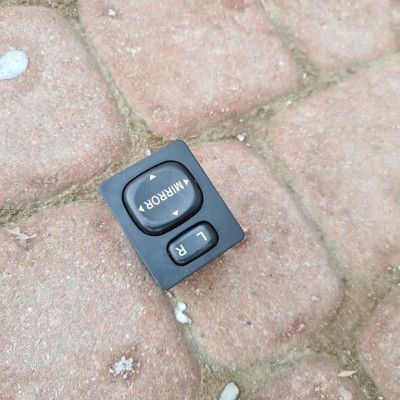 Przełącznik regulacji lusterek Toyota Corolla