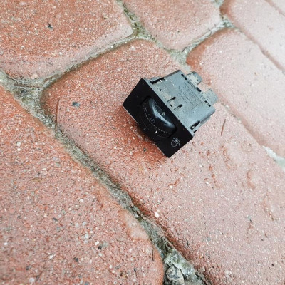 Przełącznik regulacji świateł Toyota Corolla Verso