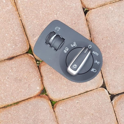 Przełacznik świateł ANG Audi Q3 8P0919093 2017r