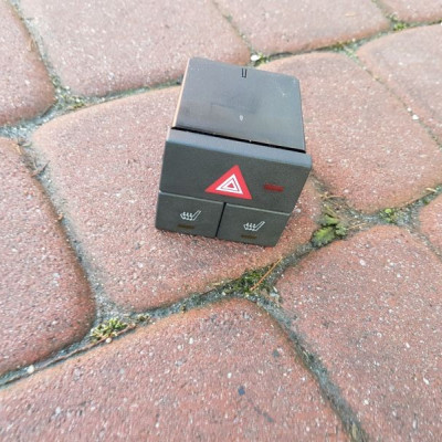 Przełącznik świateł awaryjnych Meriva A 93332972