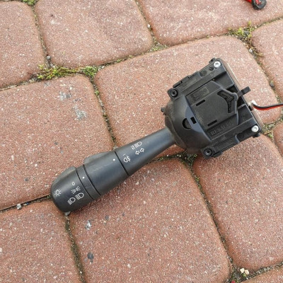 Przełacznik świateł Manetka Vivaro B Trafic III