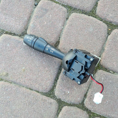 Przełącznik świateł Renault Captur 255675887R