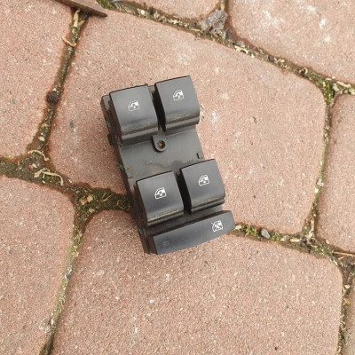 Przełącznik szyb przód przednich Opel Astra J IV