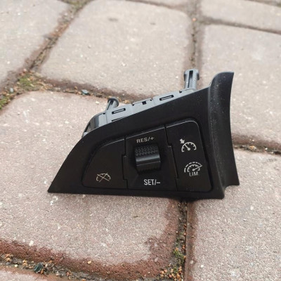 Przełacznik tempomatu Opel Astra J 13268692