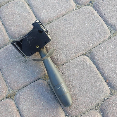 Przełacznik wycieraczek VIVARO TRAFIC 8200878341