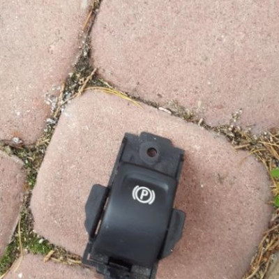 Przycisk Hamulca ręcznego Insignia 13271123