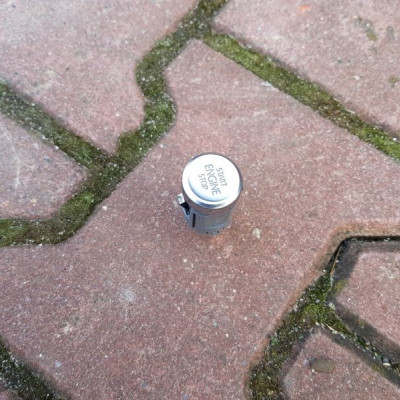 Przycisk START/ STOP odpalania Passat B8