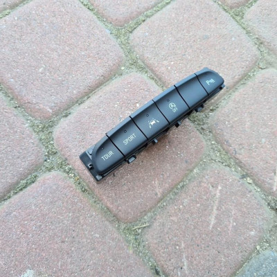 Przycisk TOUR SPORT ESP Opel Insignia B 13486944