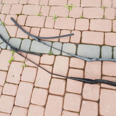 Ramie pióro wycieraczki VIVARO TRAFIC III EU