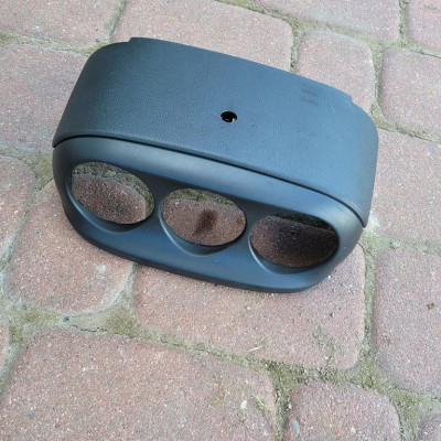 Ramka osłona panelu Opel Corsa E 13493972