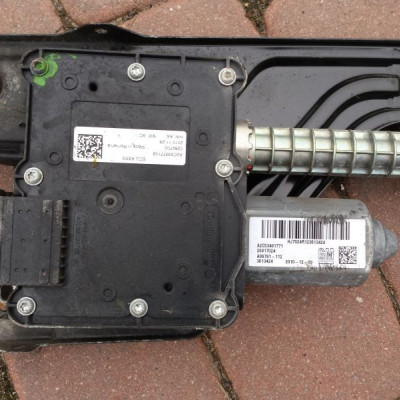 Ręczny mechanizm hamulca recznego Opel INSIGNIA