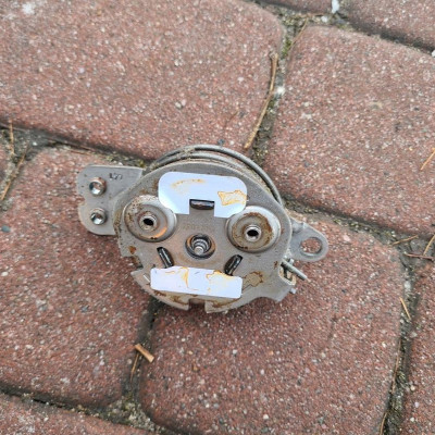 Regulacja fotela będęnek mechanizm Opel Mokka