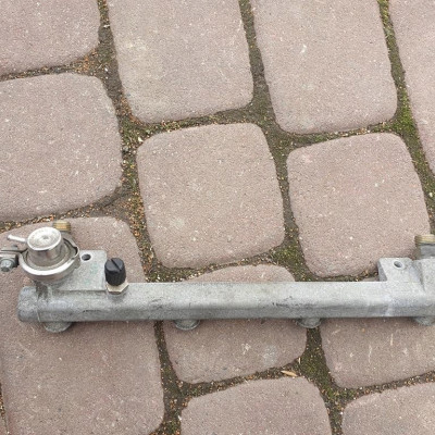 Regulator ciśnienia listwa Opel Astra H Z20LEH