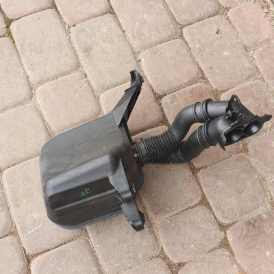 Rezonator powietrza filtr VW Jetta 5C6 1K0129951