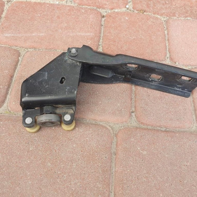 Rolka drzwi boczna Vivaro B Trafic III 777647086R