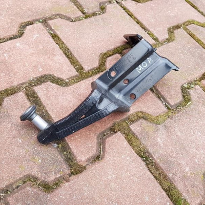 Rolka prowadnica lewa MOVANO MASTER 777950673R