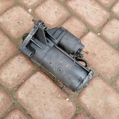 Rozrusznik 1.9 DCI Vivaro Trafic