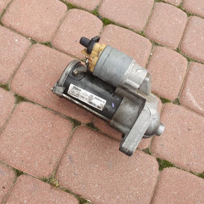 Rozrusznik IGŁA 1.6 Vivaro B Trafic III 233002889R