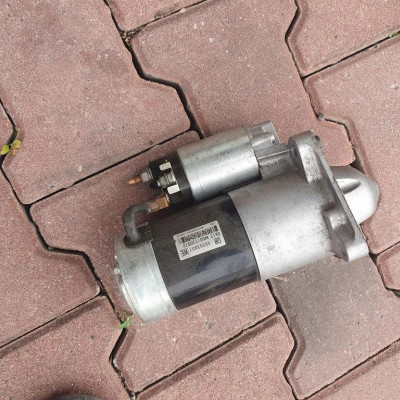 Rozrusznik WE IGŁA 24tys km Opel Insignia 55353857