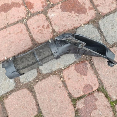 Rura dolot powietrza silnika Opel Mokka 95143260