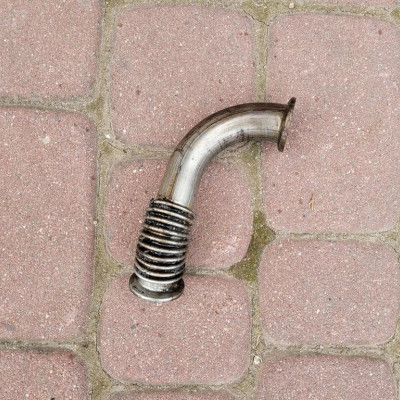 Rura EGR wąż kolanko 1.9 DCI Vivaro Trafic