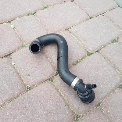 Rura przewód wąż wody Passat B8 2017r