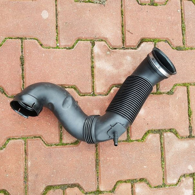 Rura Turbo powietrza Opel Insignia 2.0T 55560898