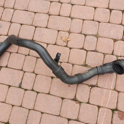 Rura wąż intercoolera Opel Zafira C 13345561