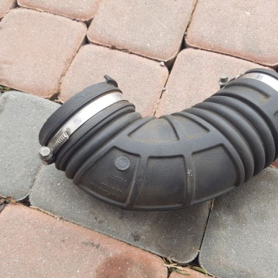 Rura wąż przewód Opel Astra III H 55561861 OPC