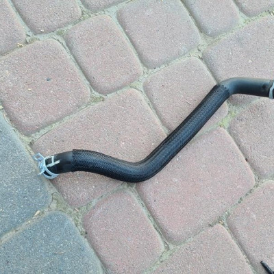 Rura wąż wody 1.0T Renault Captur II 2 924002571R
