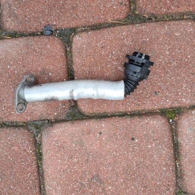 Rurka olejowa wąż 1.6T Opel Corsa E 55574129