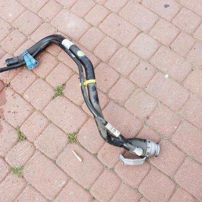 Rurka wlew paliwa zbiornik wąż Opel Astra 5 K V