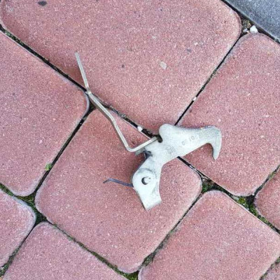 Rygiel Zamek Maski Opel Astra H III